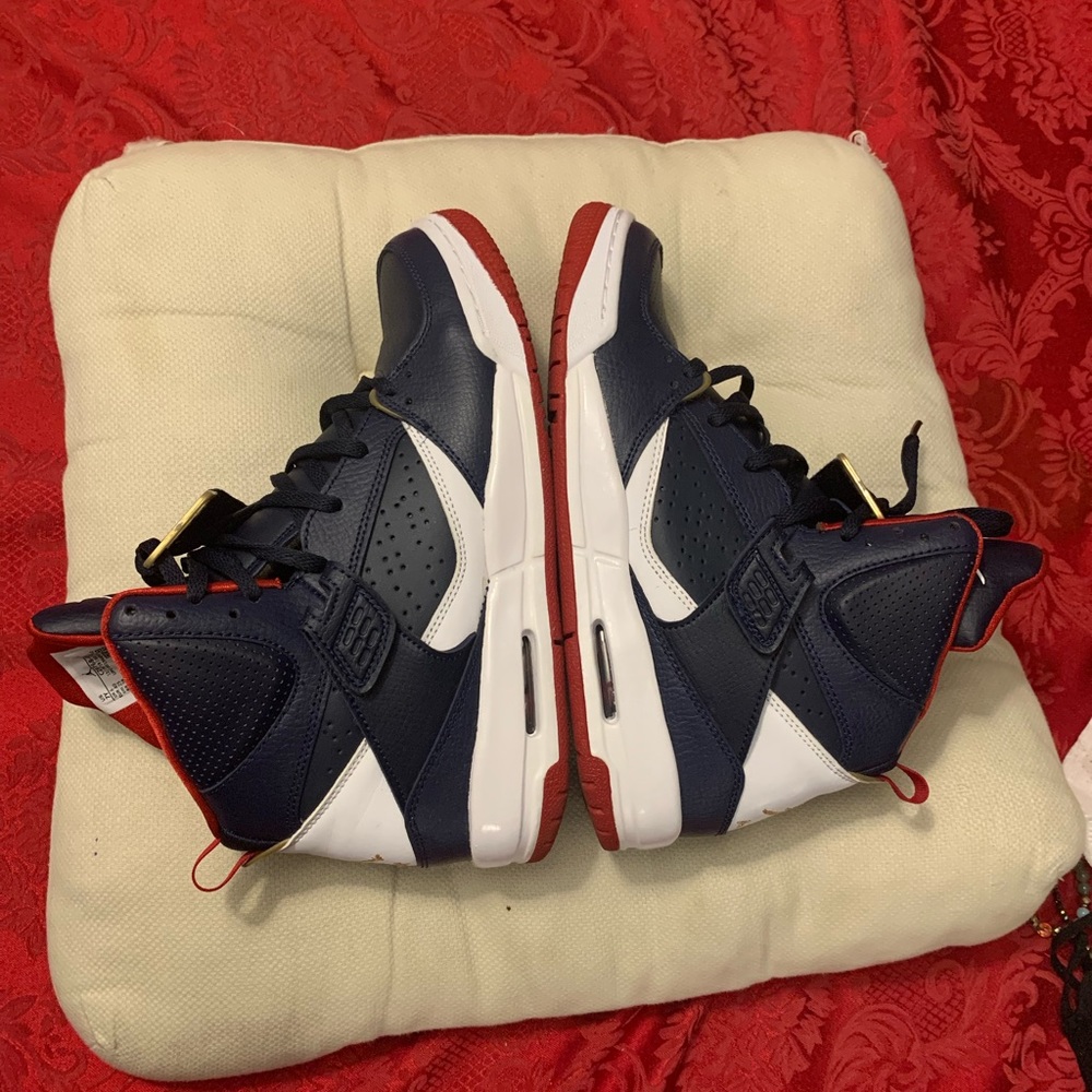 Jordan Flight 45 size 7Y is also a 8 in women’s